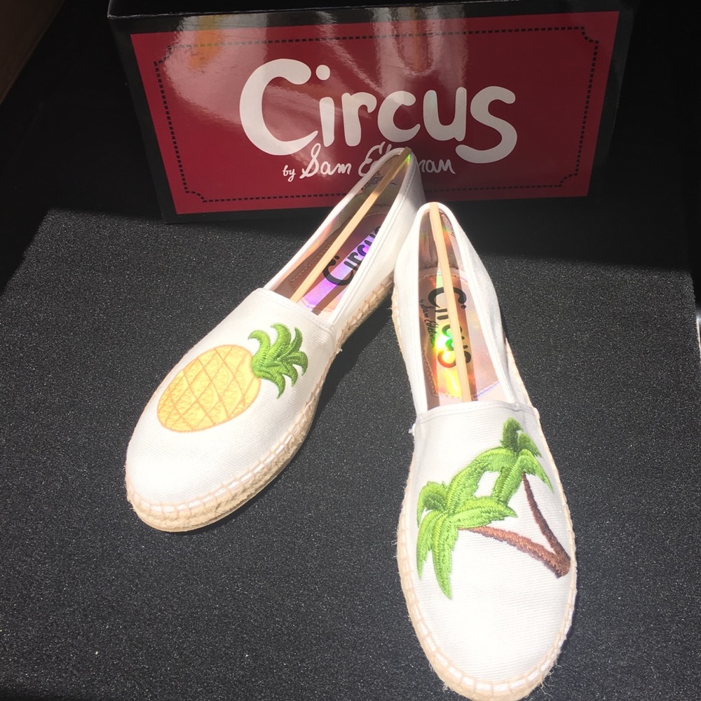 🌴🍍Pineapple/Palm Espadrille flats - Picture 4 of 4